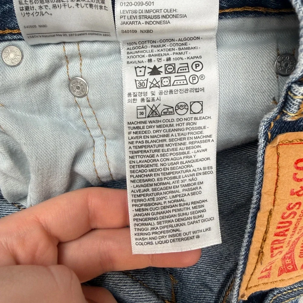 Levis 550 Relaxed Fit Tapered Leg Blue Denim Jeans Mens 38x30 (36x29 Medium Wash